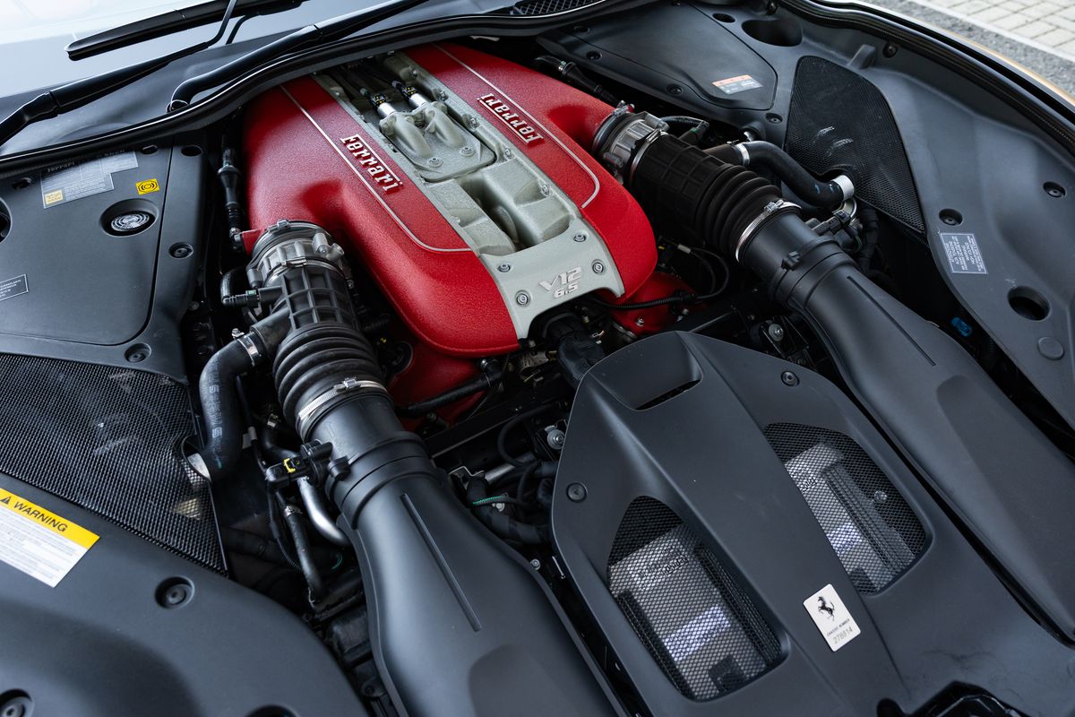 2022 Ferrari 812 GTS