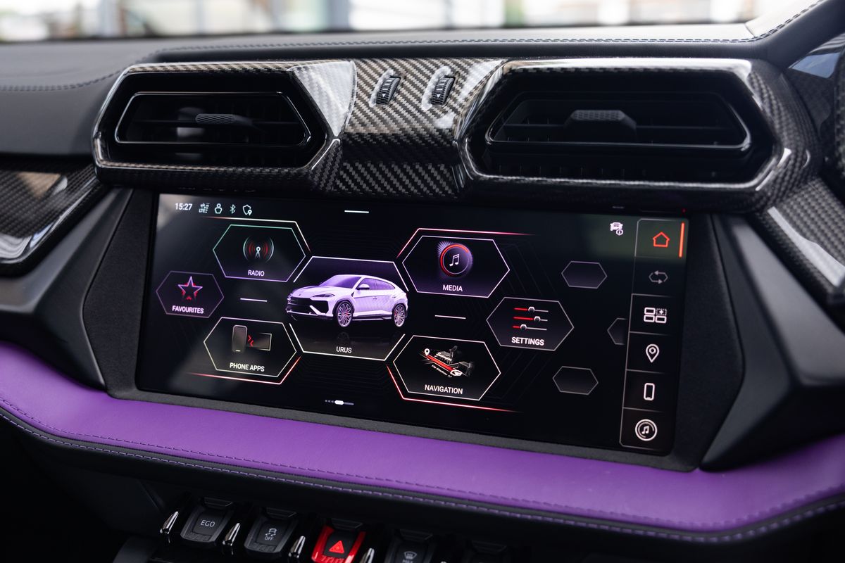 2025 Lamborghini Urus SE
