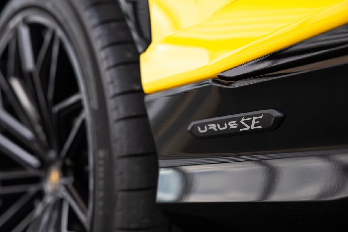 2025 Lamborghini Urus SE