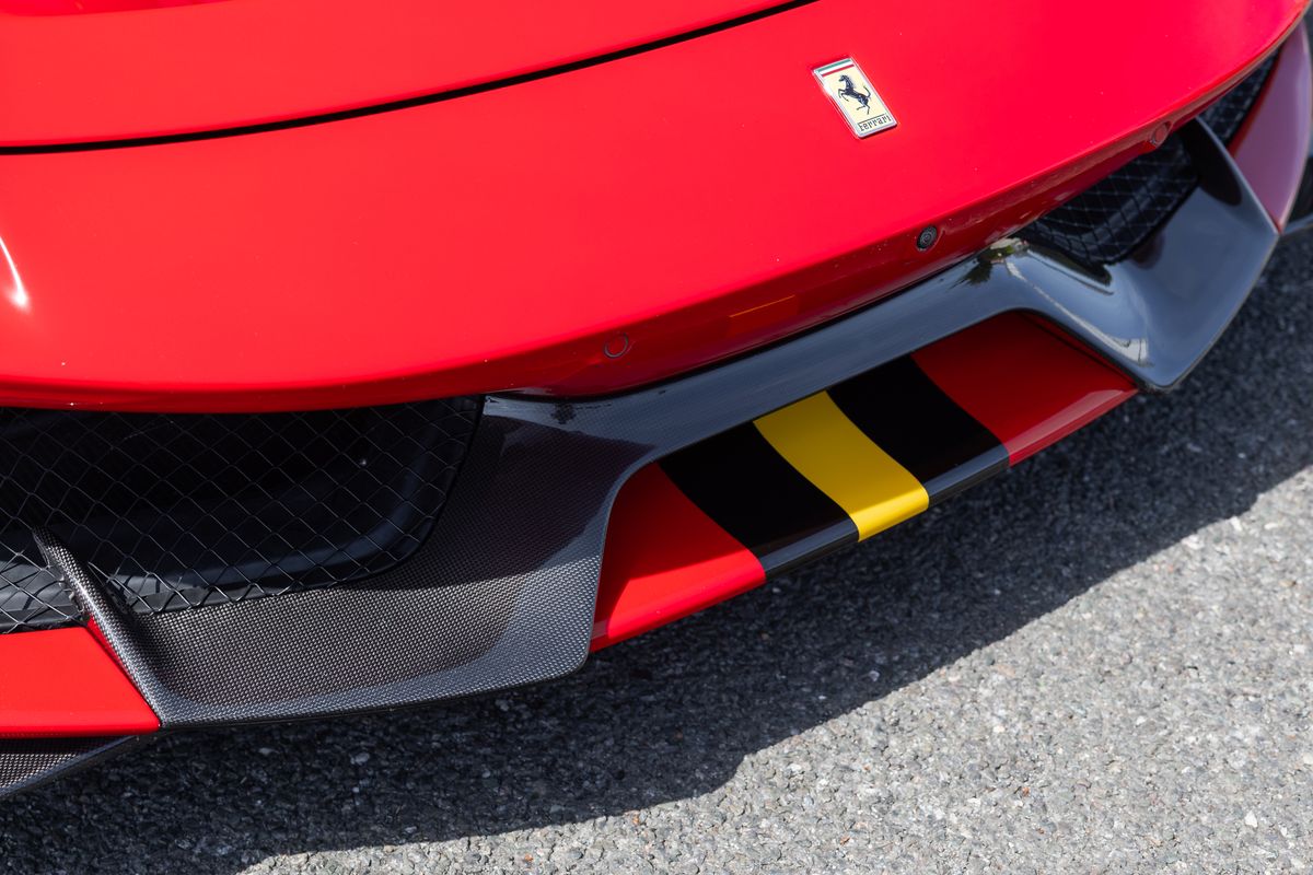 2019 Ferrari 488 Pista