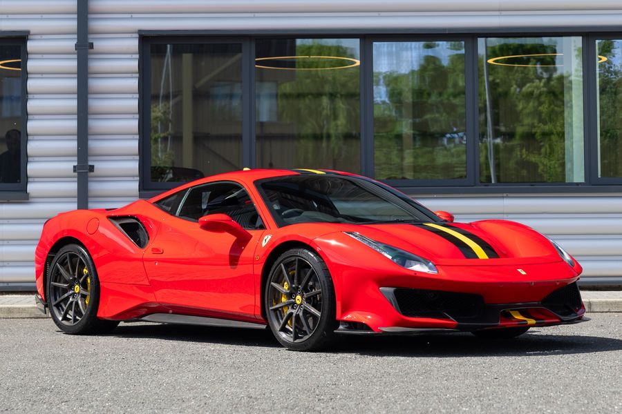 Ferrari 488 Pista