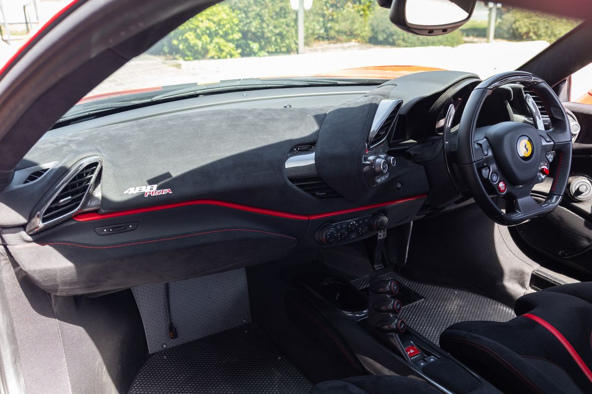 2019 Ferrari 488 Pista