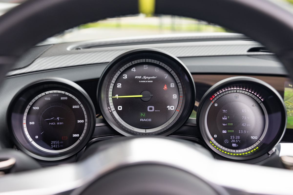 2015 Porsche 918 Spyder