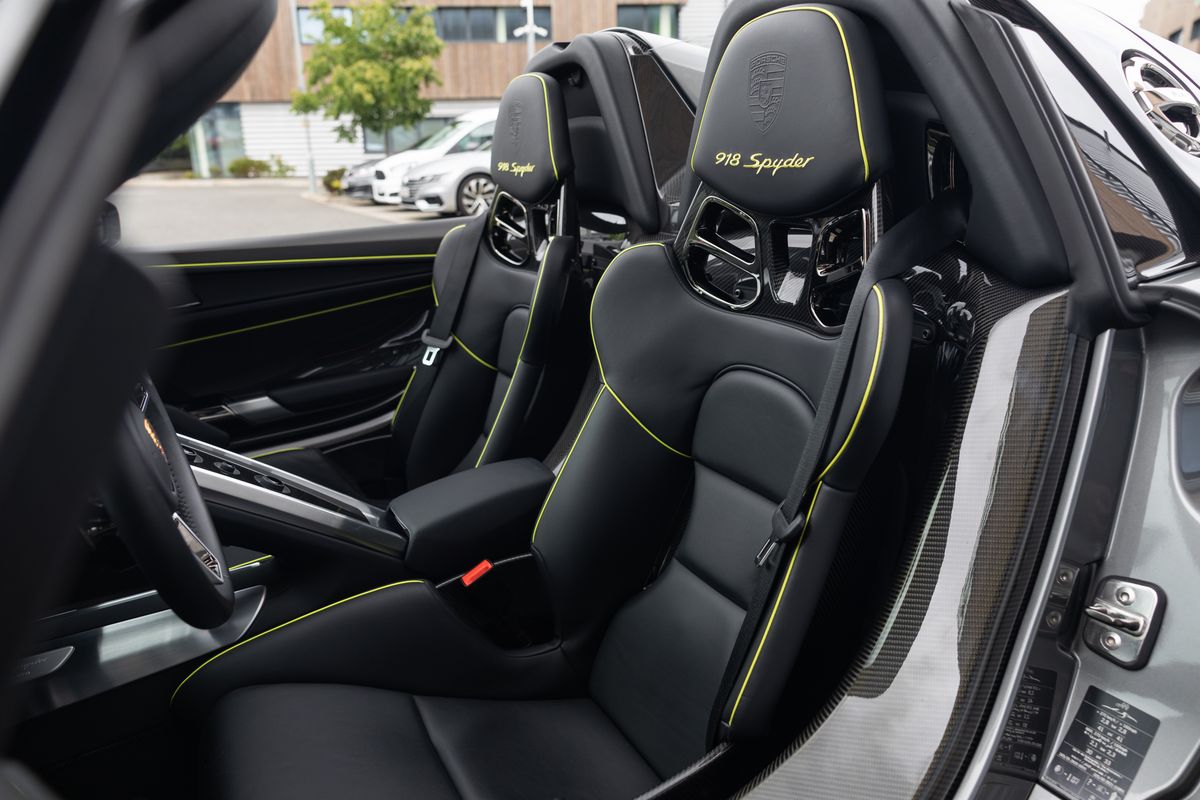 2015 Porsche 918 Spyder