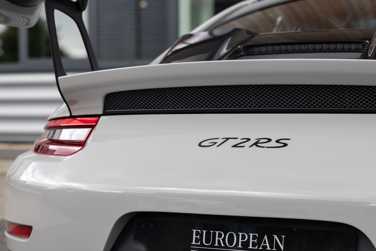 2018 Porsche 911 (991.2) GT2 RS Weissach