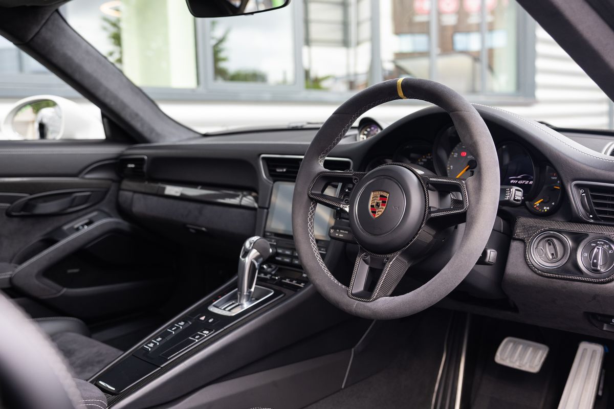 2018 Porsche 911 (991.2) GT2 RS Weissach