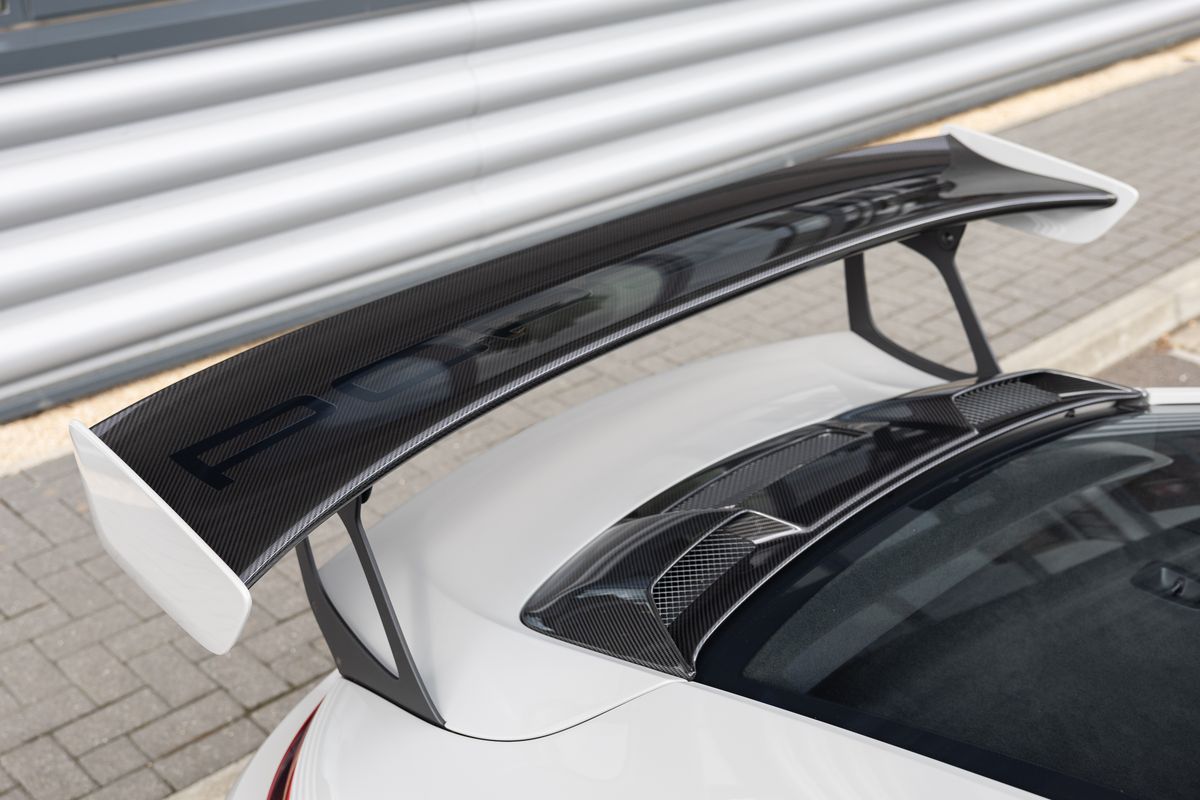 2018 Porsche 911 (991.2) GT2 RS Weissach