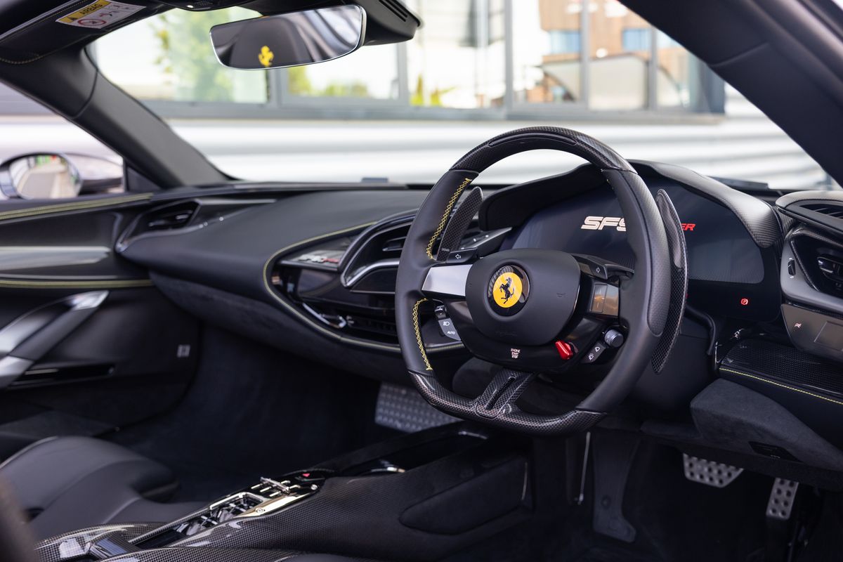 2022 Ferrari SF90 Spider Assetto Fiorano