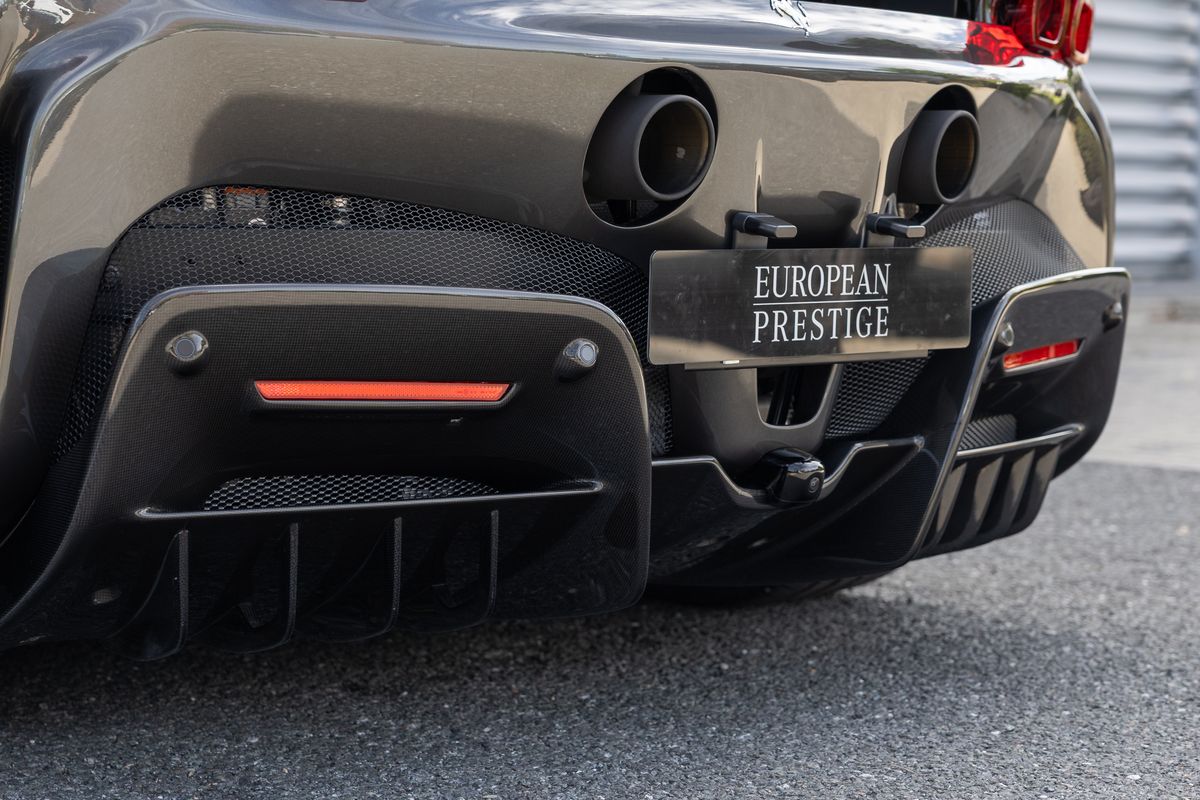 2022 Ferrari SF90 Spider Assetto Fiorano