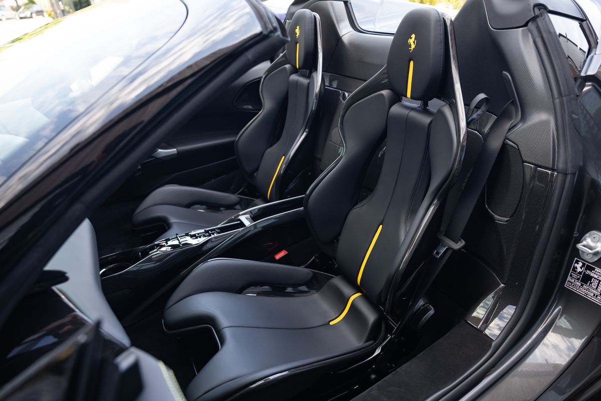 2022 Ferrari SF90 Spider Assetto Fiorano