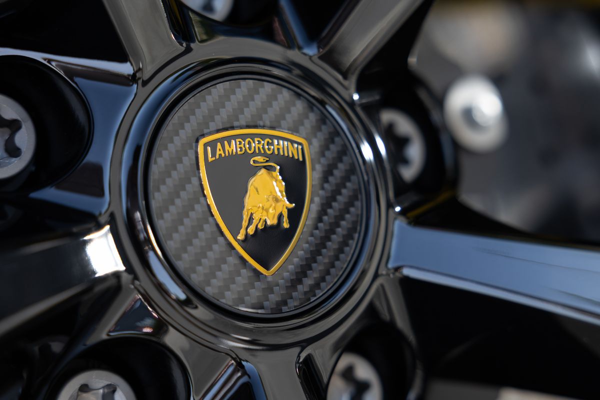 2025 Lamborghini Revuelto