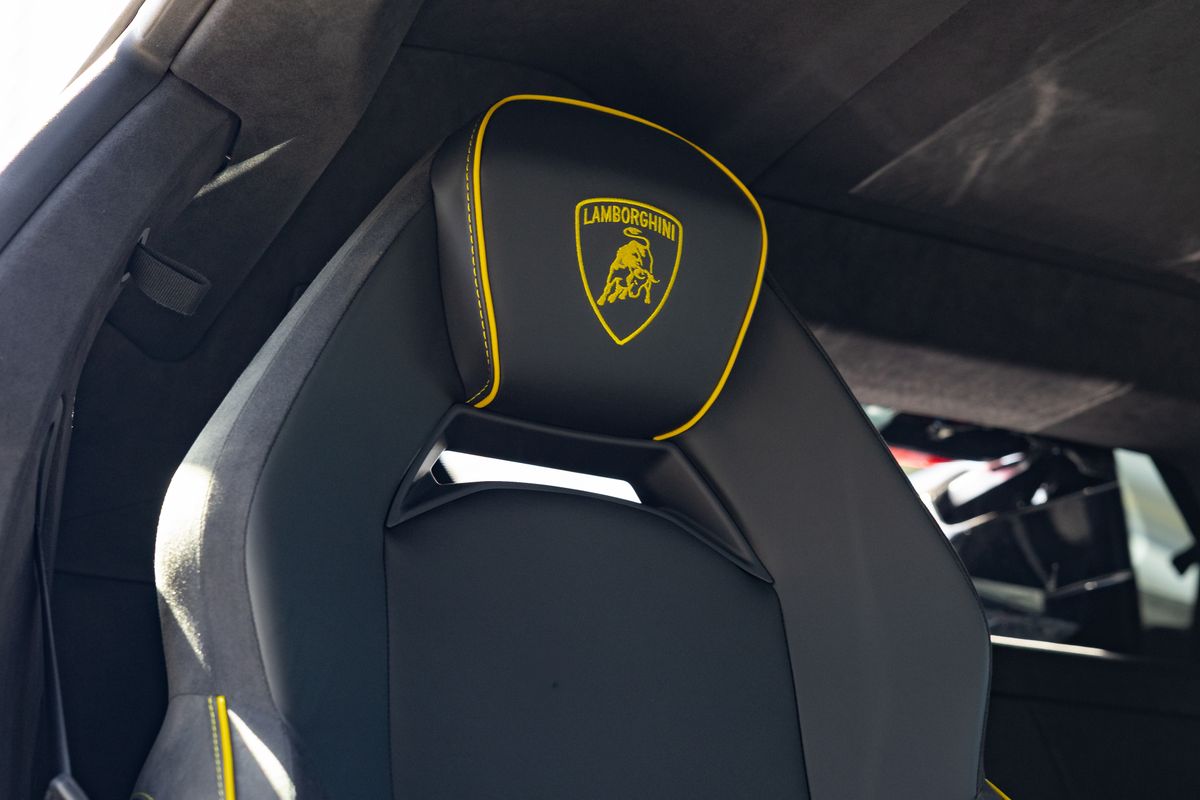 2025 Lamborghini Revuelto