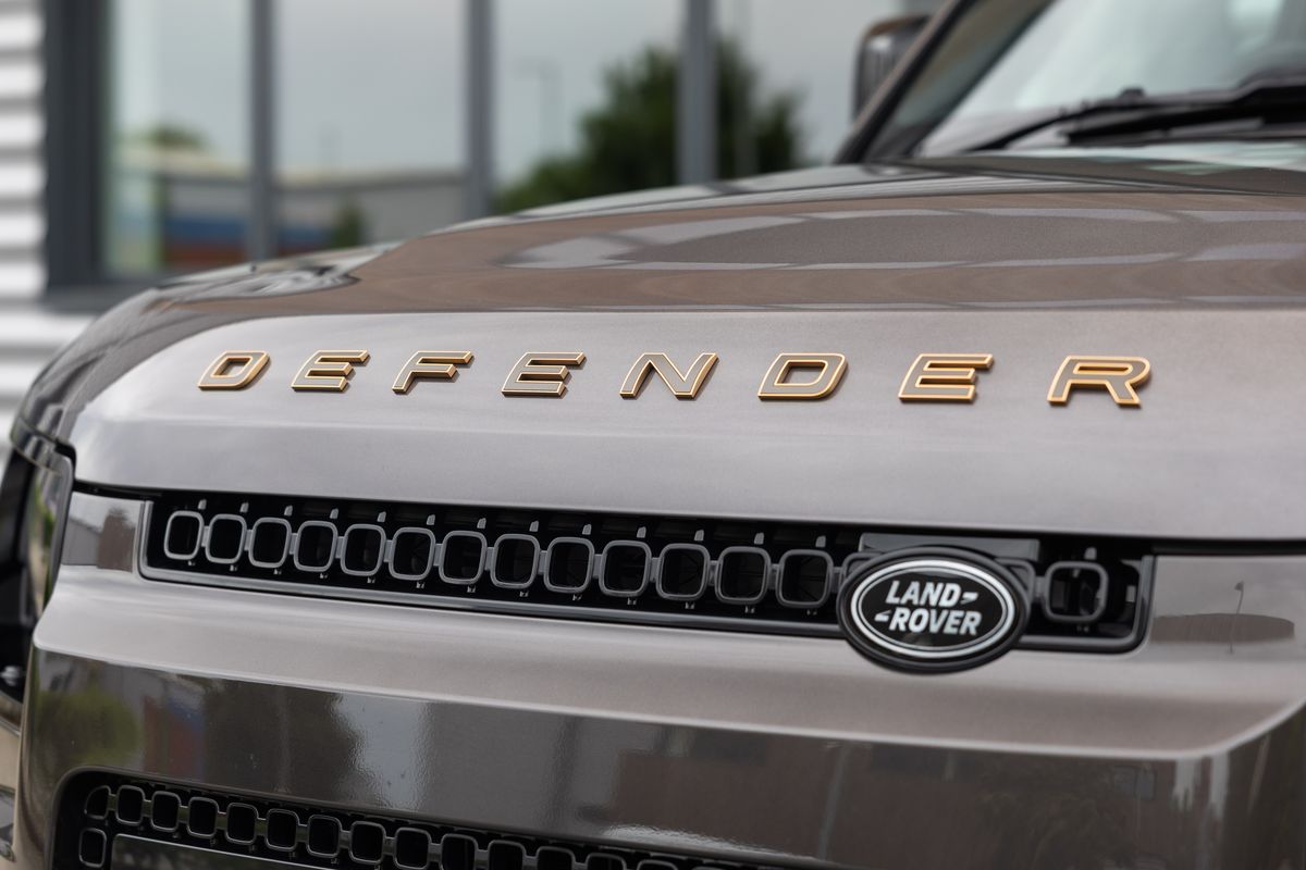 2026 Land Rover Defender 110 OCTA