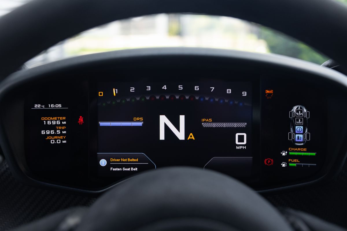 2014 McLaren P1