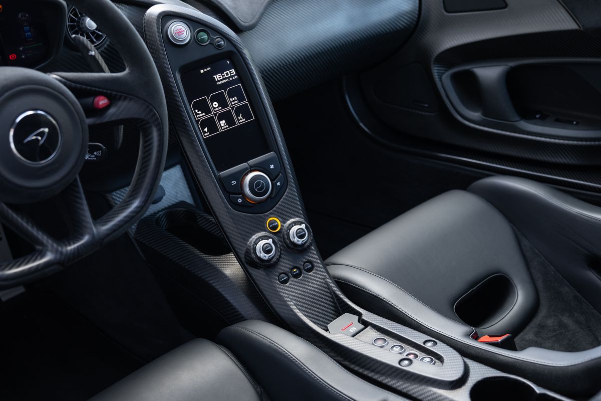 2014 McLaren P1