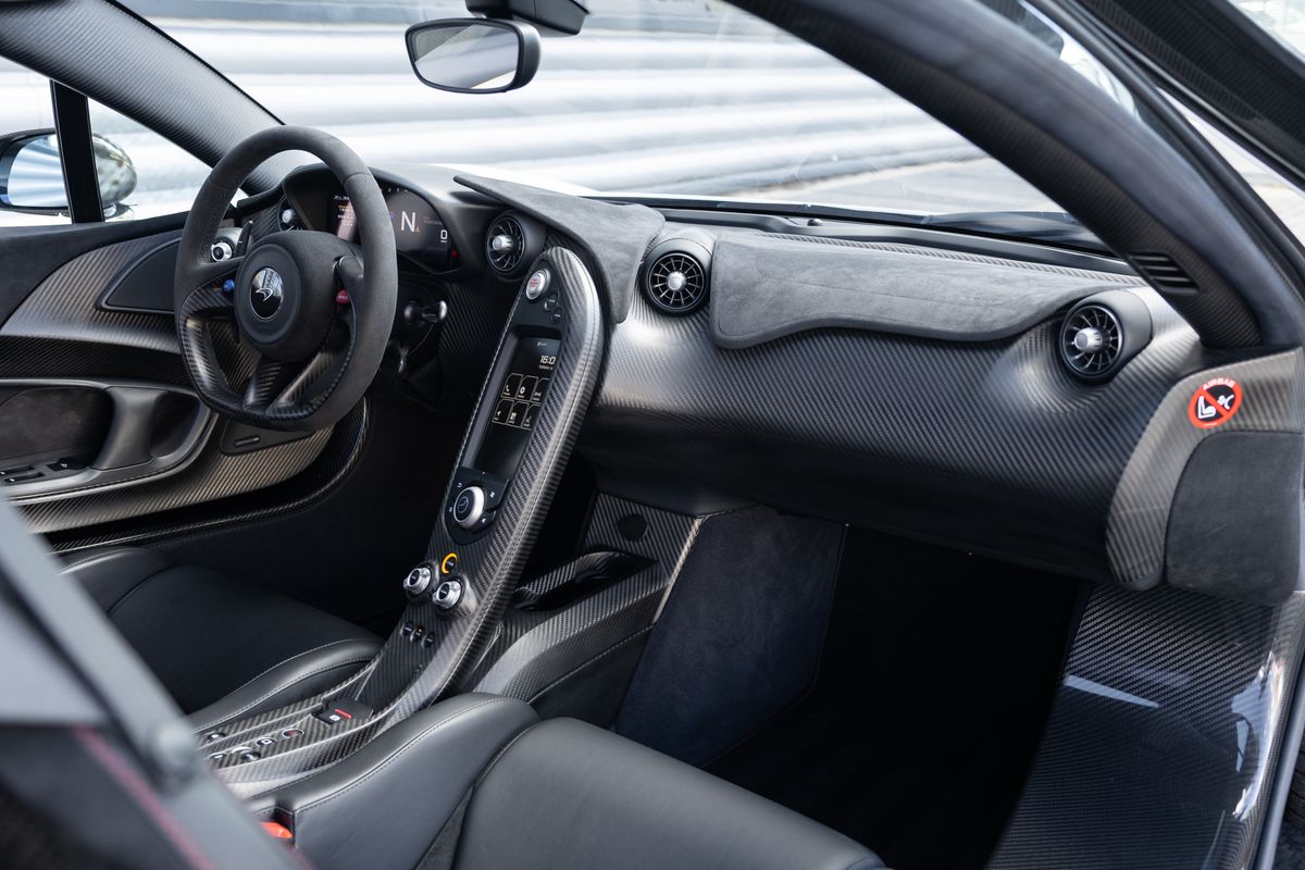 2014 McLaren P1