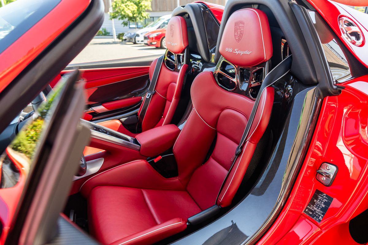 2015 Porsche 918 Spyder
