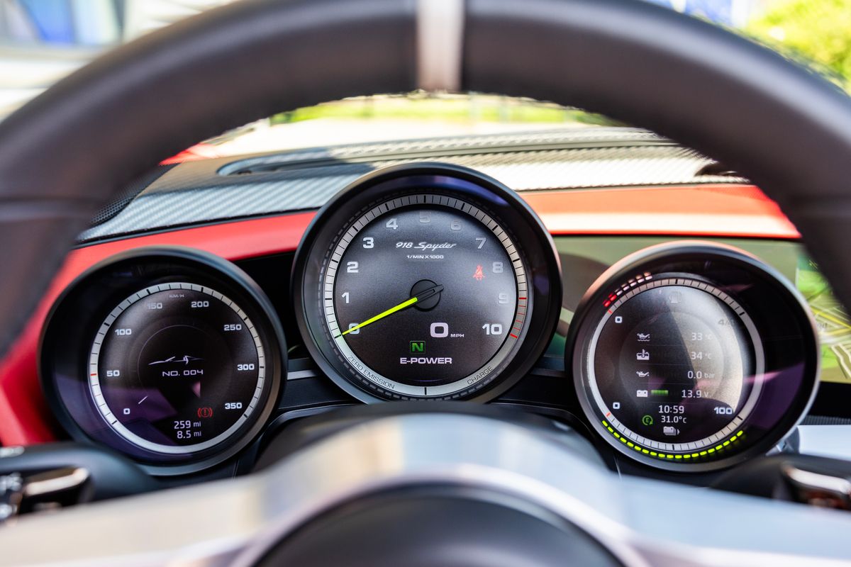 2015 Porsche 918 Spyder