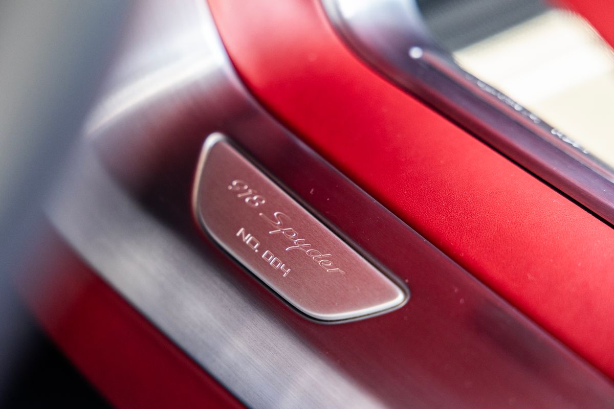 2015 Porsche 918 Spyder
