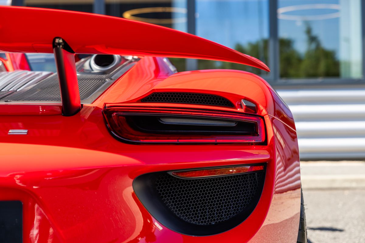 2015 Porsche 918 Spyder