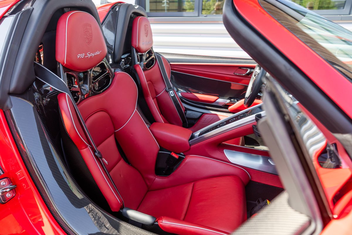 2015 Porsche 918 Spyder