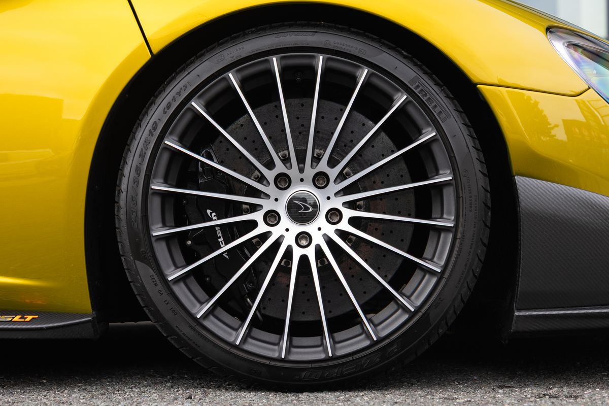2016 McLaren 675LT Spider