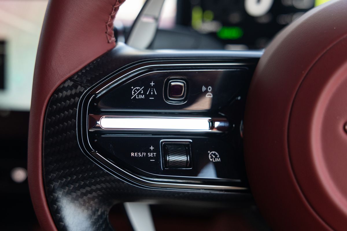 2026 Aston Martin Valhalla