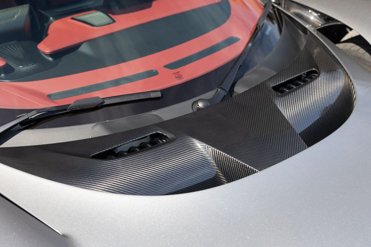 2026 Aston Martin Valhalla