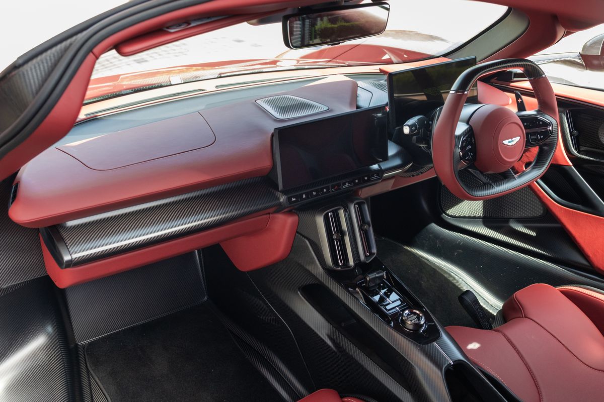 2026 Aston Martin Valhalla