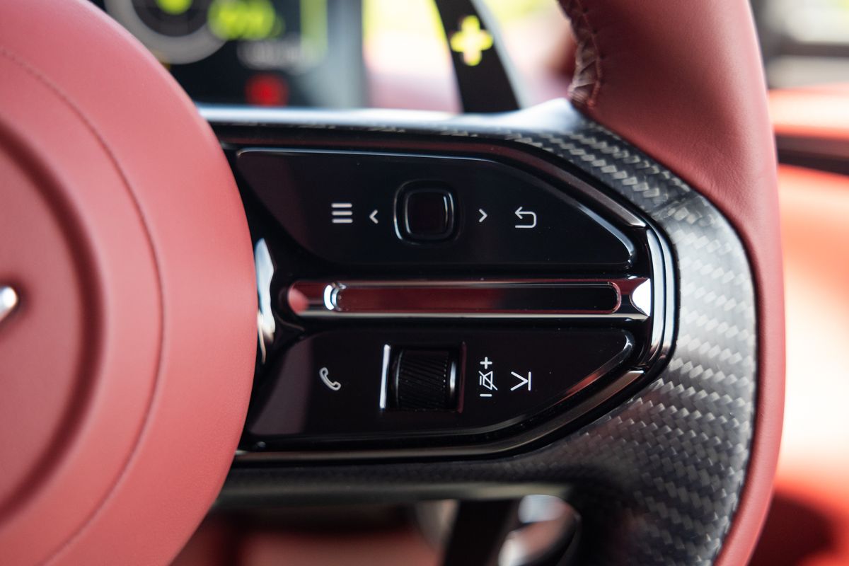 2026 Aston Martin Valhalla