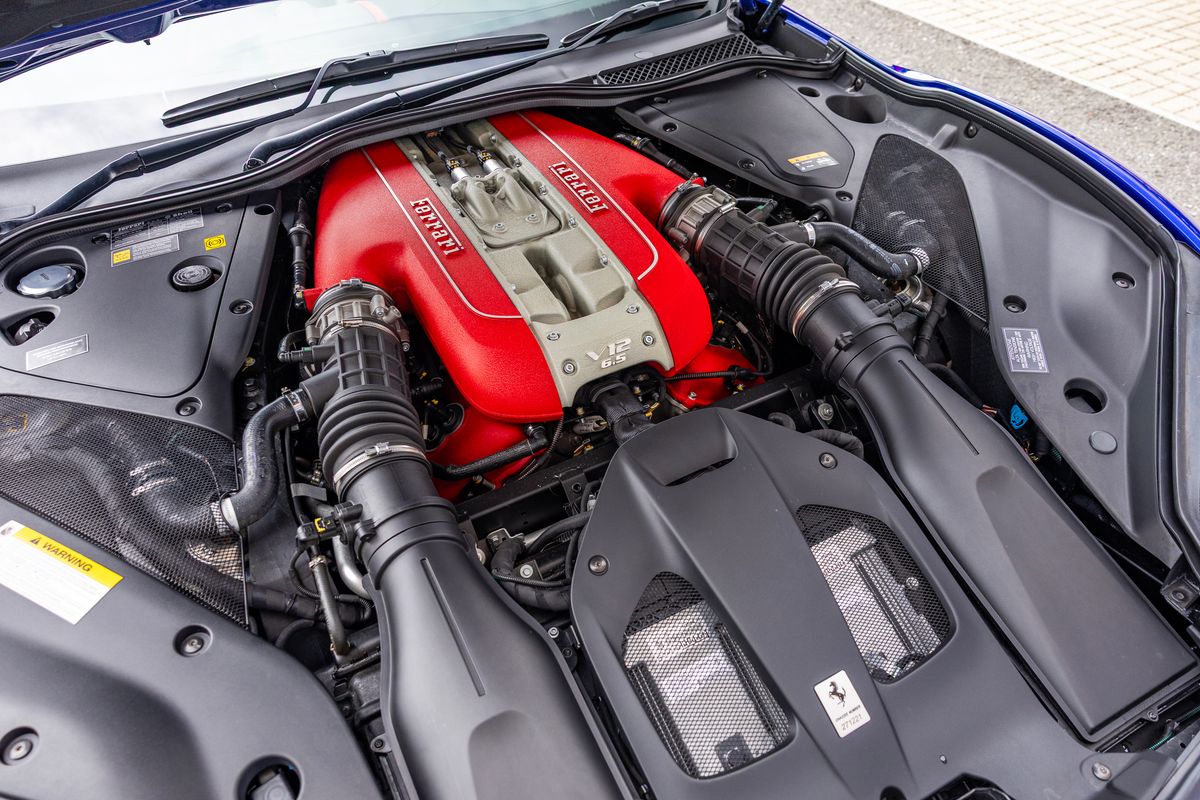 2021 Ferrari 812 GTS