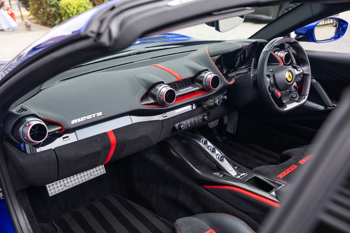 2021 Ferrari 812 GTS