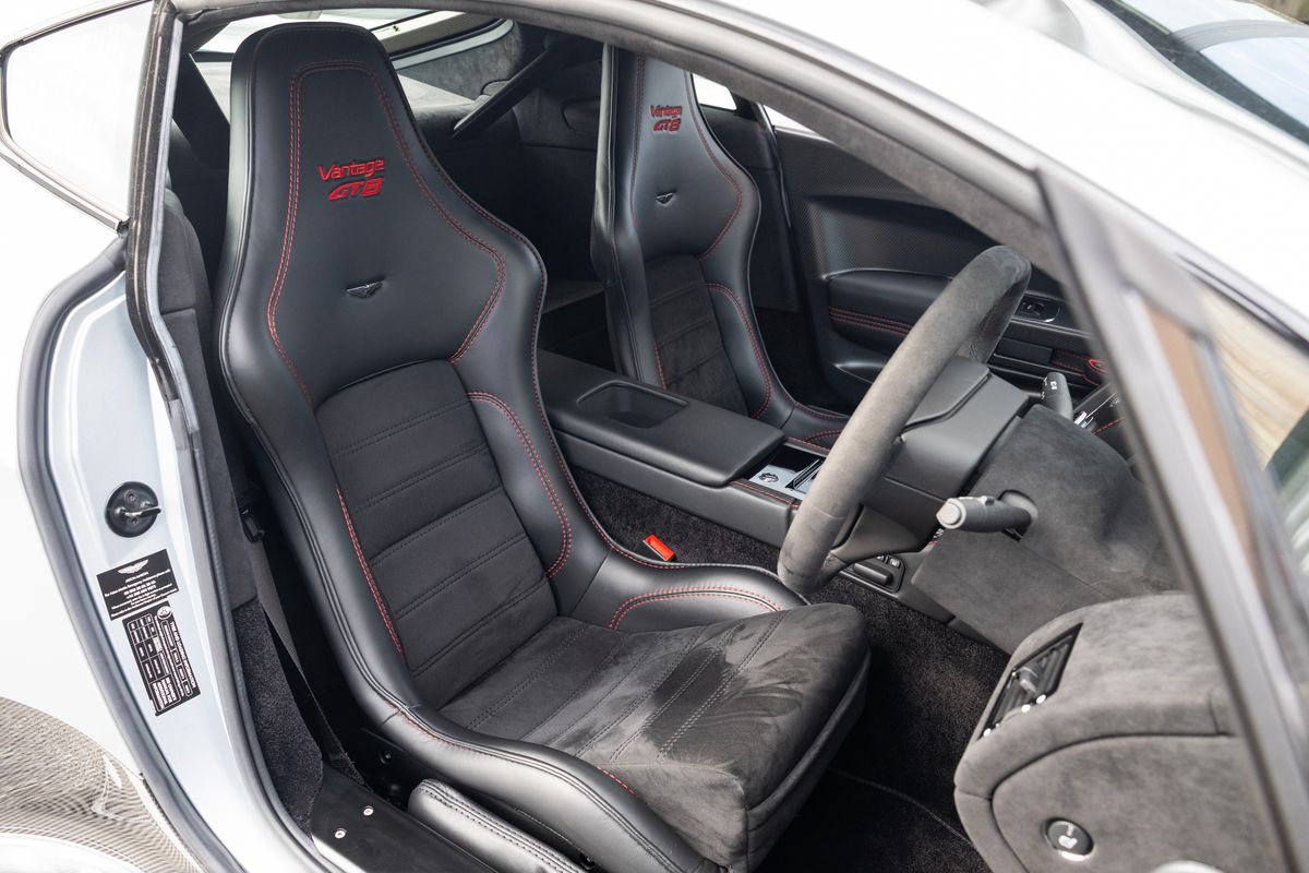 2017 Aston Martin Vantage GT8