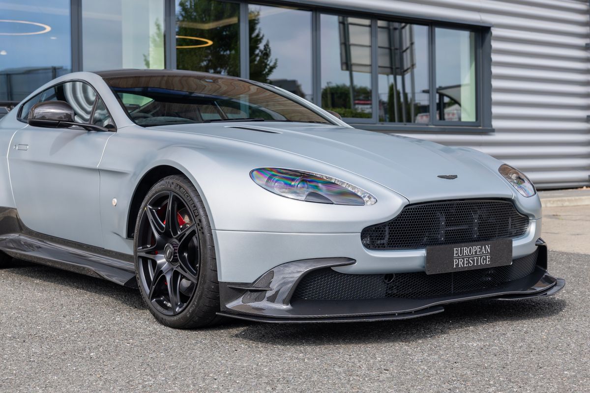 2017 Aston Martin Vantage GT8