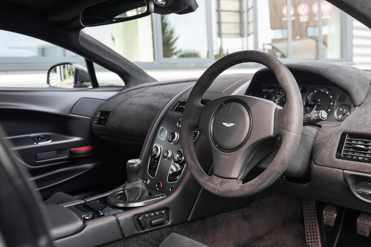2017 Aston Martin Vantage GT8