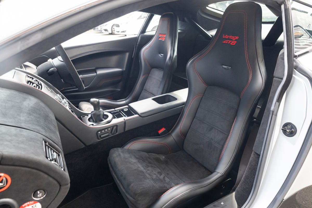 2017 Aston Martin Vantage GT8