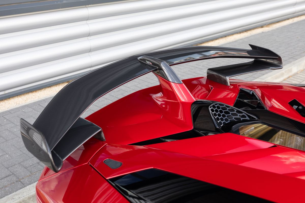 2021 Lamborghini Aventador SVJ Roadster