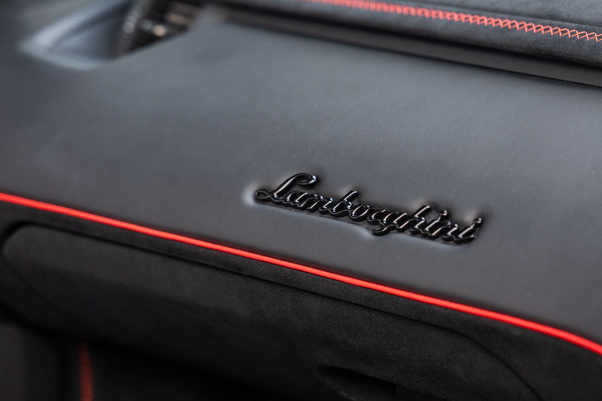 2021 Lamborghini Aventador SVJ Roadster