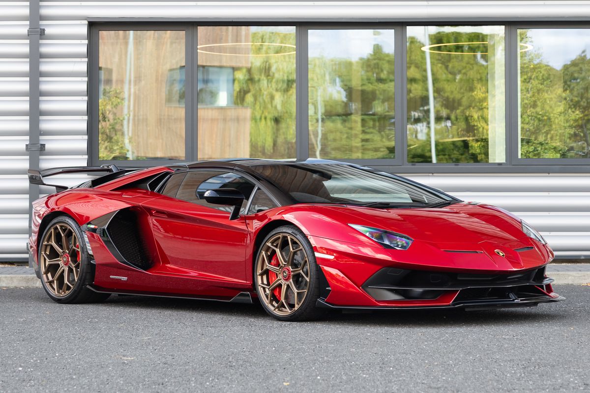 2021 Lamborghini Aventador SVJ Roadster