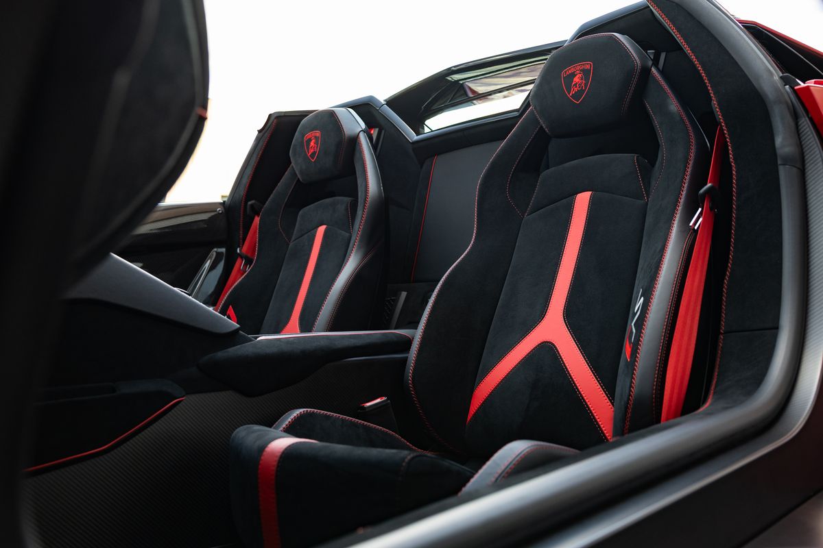 2021 Lamborghini Aventador SVJ Roadster