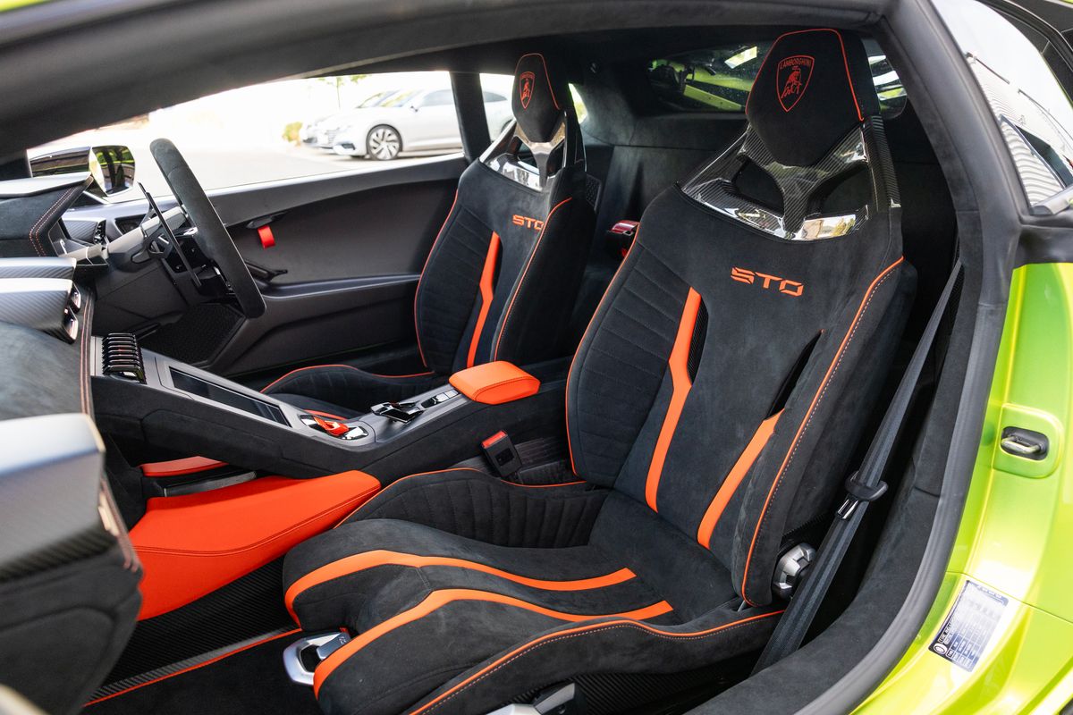 2023 Lamborghini Huracán STO