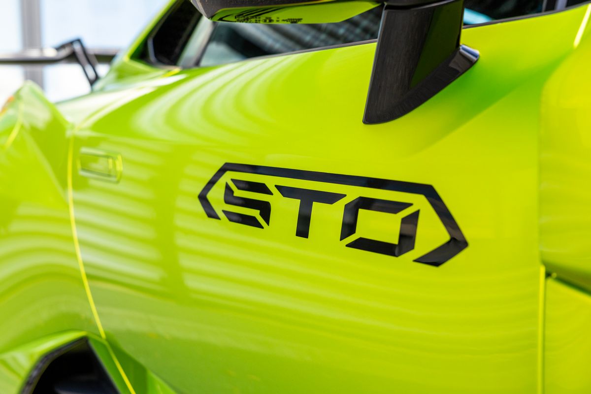 2023 Lamborghini Huracán STO
