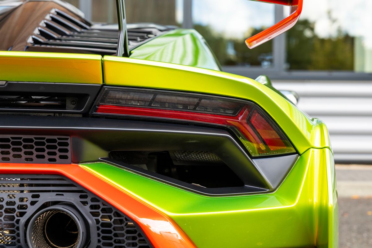 2023 Lamborghini Huracán STO