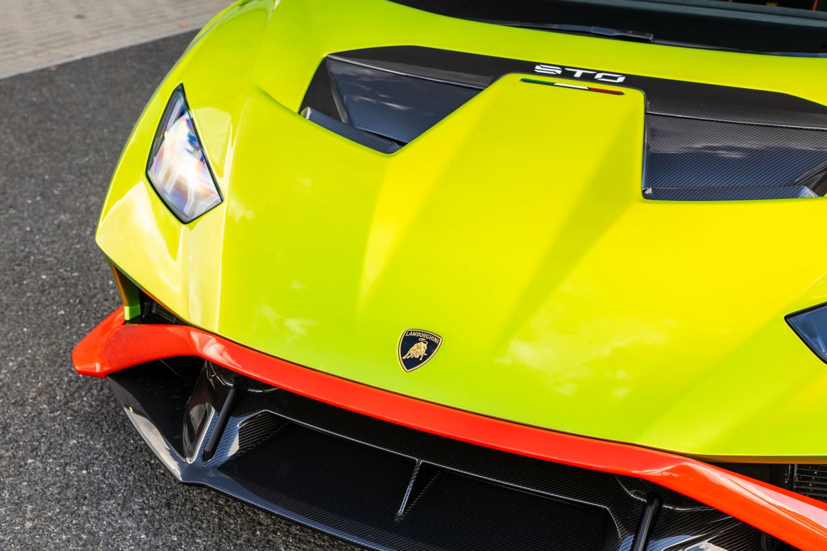 2023 Lamborghini Huracán STO