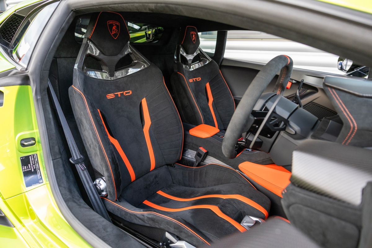 2023 Lamborghini Huracán STO