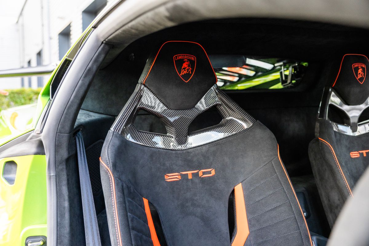2023 Lamborghini Huracán STO